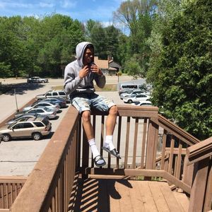 Meet your Posher, Derek